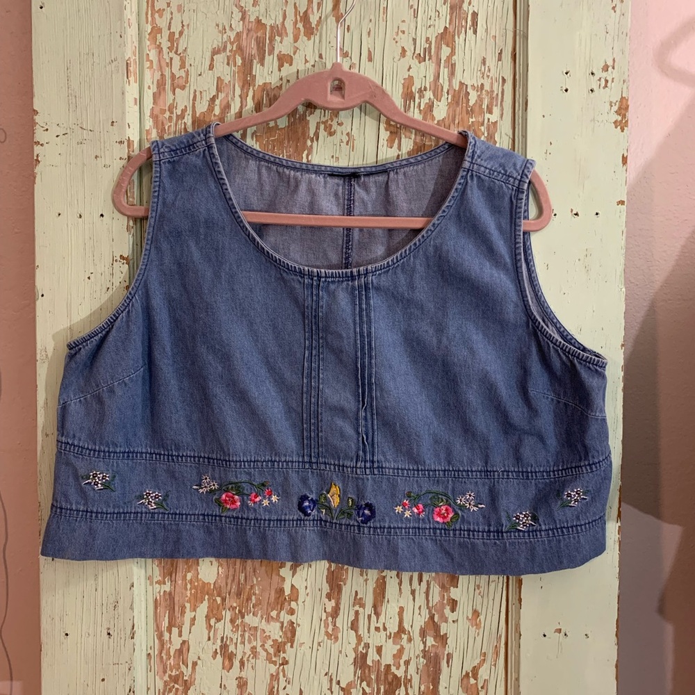 Women’s vintage floral embroidered denim crop top